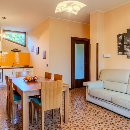 בית נופש Casa Savina By Interhome דרביו